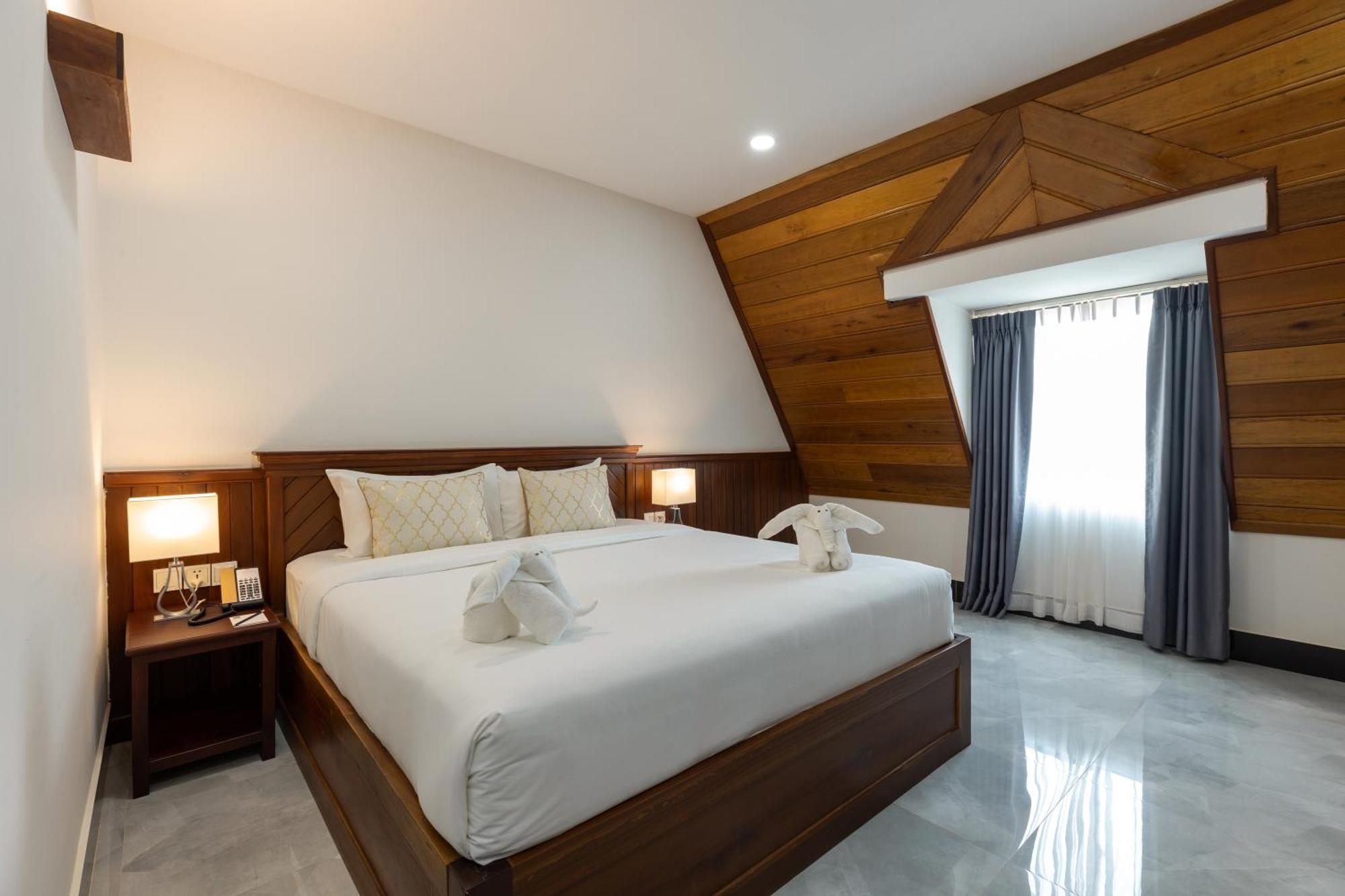 Blanc Smith Hotel Сіємреап Екстер'єр фото